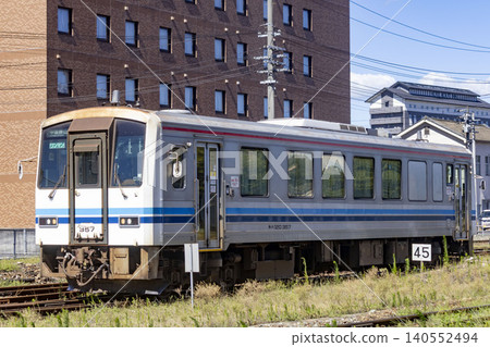 從津山站出發的列車 140552494