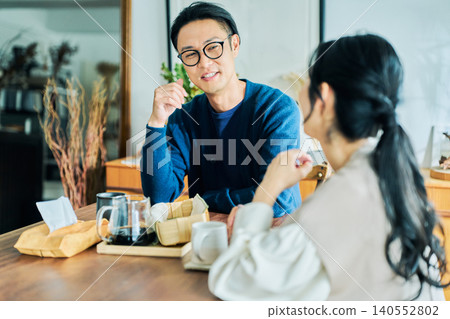 微笑情侶 微笑情侶 140552802