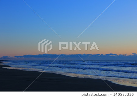 美麗的海灘日出 美麗的海灘日出 140553336