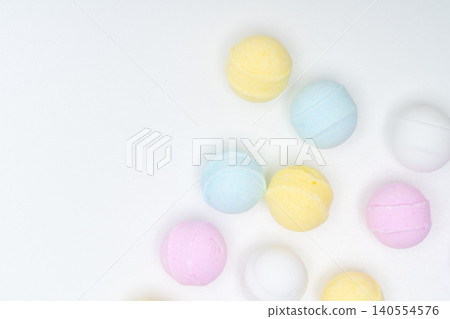 The composition of the ramune candy evokes a sense of everyday life with its gentle colors. The composition of the ramune candy evokes a sense of everyday life with its gentle colors. 140554576