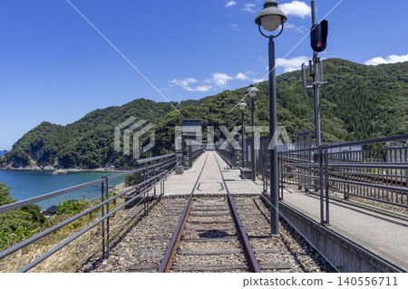 原阿瑪魯貝橋鐵路線遺址及天空車站 原阿瑪魯貝橋鐵路線遺址及天空車站 140556711