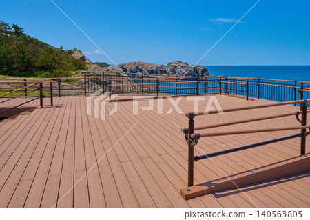 從島根縣出雲市日之崎鳥見台眺望文島 從島根縣出雲市日之崎鳥見台眺望文島 140563805