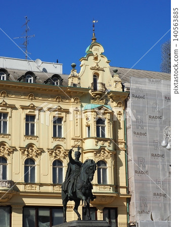 Zagreb, Jelačić Square Zagreb, Jelačić Square 140563885