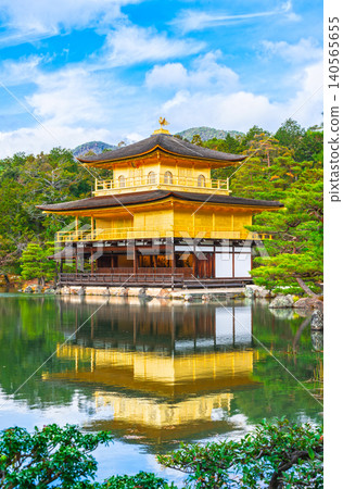 Kyoto Kinkakuji in autumn Kyoto Kinkakuji in autumn 140565655