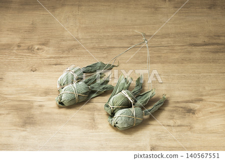 Bamboo dumpling Bamboo dumpling 140567551