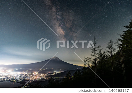 Mount Fuji and the Milky Way at Shindo Pass Mount Fuji and the Milky Way at Shindo Pass 140568127