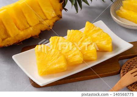 Pineapple, fruit, tropical, leaves, sliced, fresh pineapple fruit. 140568775