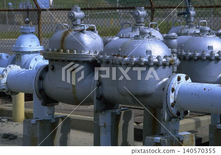Industrial Pipeline Manifold with Pressure Vessels and Flow Control Equipment Industrial Pipeline Manifold with Pressure Vessels and Flow Control Equipment 140570355