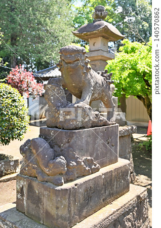 Iwatsuki Walk: Rokuten Shrine, Magome Rokuten Shrine, Komainu (guardian lion-dogs) Iwatsuki Walk: Rokuten Shrine, Magome Rokuten Shrine, Komainu (guardian lion-dogs) 140570862