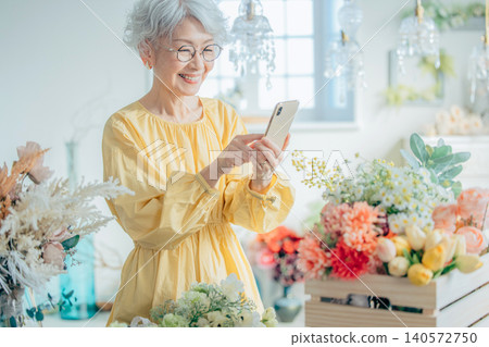 種花的高級女人 140572750