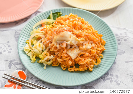 Creamy Carbonara Stir-fried Noodles Creamy Carbonara Stir-fried Noodles 140572977