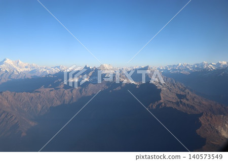 尼泊爾，喜馬拉雅山脈，喜馬拉雅山脈觀光飛行，雪人航空公司 140573549