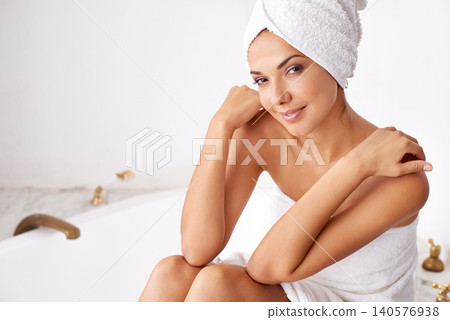 Wellness, towel and portrait of woman in bathtub for facial treatment, beauty and cosmetics. Smile, cleaning and face of female person for natural skin, grooming and dermatology in apartment Wellness, towel and portrait of woman in bathtub for facial treatment, beauty and cosmetics. Smile, cleaning and face of female person for natural skin, grooming and dermatology in apartment 140576938