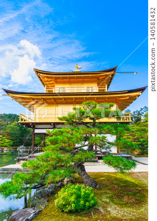 Kyoto Kinkakuji in autumn Kyoto Kinkakuji in autumn 140581432