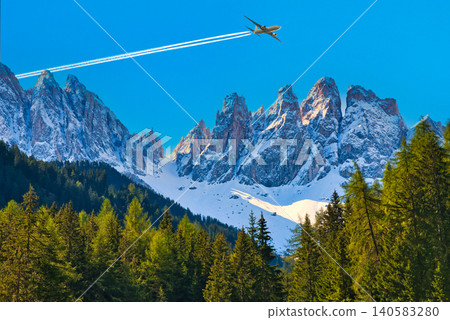 Autumn scenery of Fune Valley and the spectacular views of the Dolomites Alps Autumn scenery of Fune Valley and the spectacular views of the Dolomites Alps 140583280