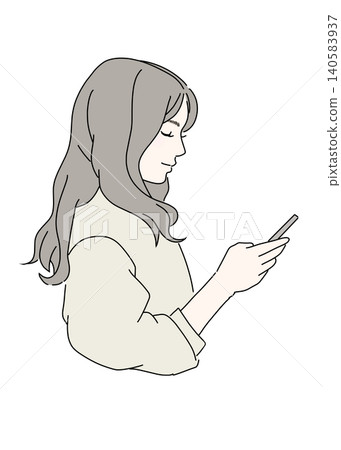 女子正在看智慧型手機（側面視圖） 140583937
