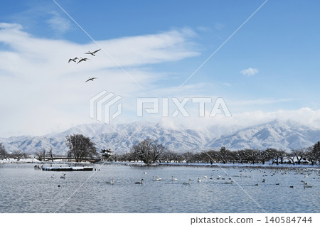 Niigata Lake Hyoko in winter Niigata Lake Hyoko in winter 140584744