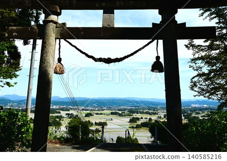 從圓滿寺觀音山眺望伊群 從圓滿寺觀音山眺望伊群 140585216