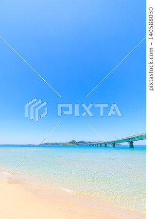 初夏的角島大橋,山口縣下關市 初夏的角島大橋,山口縣下關市 140588030