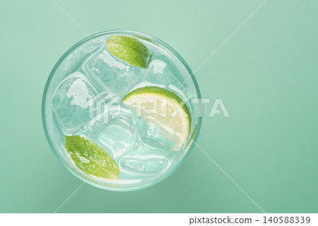 Fresh mojito cocktail lime and ice 140588339