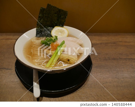 拉麵 拉麵 140588444