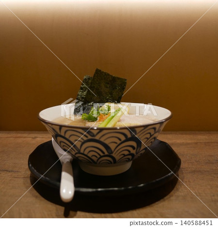 Hand-Pulled Noodle 140588451