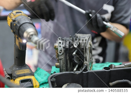 Engine Engine 140588535