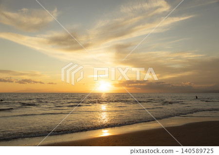 Shonan Katase Nishihama: Sunset sky and sea Shonan Katase Nishihama: Sunset sky and sea 140589725