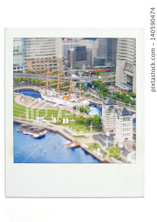Yokohama Minato Mirai Chinatown, miniature processed with tilt lens (Photoshop), Polaroid style. Yokohama Minato Mirai Chinatown, miniature processed with tilt lens (Photoshop), Polaroid style. 140590474