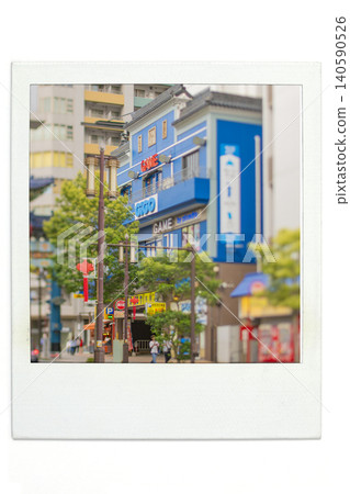 Yokohama Minato Mirai Chinatown, miniature processed with tilt lens (Photoshop), Polaroid style. Yokohama Minato Mirai Chinatown, miniature processed with tilt lens (Photoshop), Polaroid style. 140590526