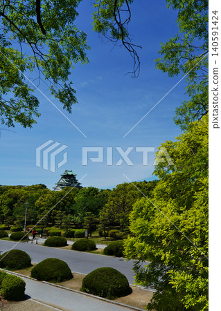 Early summer scenery at Osaka Castle, a popular tourist spot in Osaka. Early summer scenery at Osaka Castle, a popular tourist spot in Osaka. 140591424