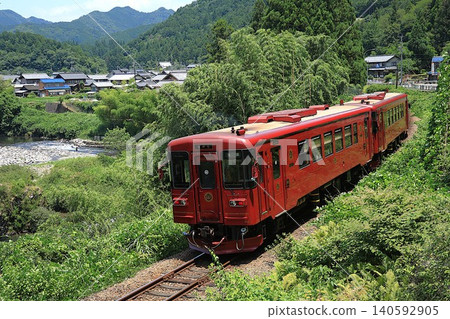 [Nagaragawa Railway] Nagara 300 series "Nagara" (Etsumi-Minami Line: Fukuno - Minami-Kariyasu) 140592905