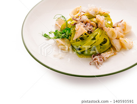 Green Spinach Pasta With Squid And Parmesan Green Spinach Pasta With Squid And Parmesan 140593591