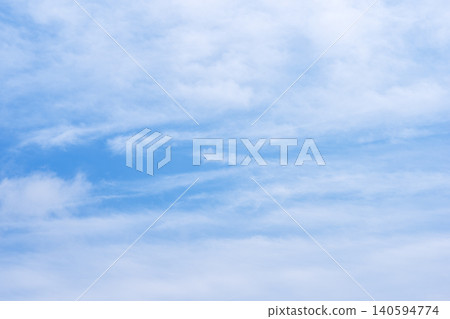 藍天，夏日天空，晴朗的夏日天空，六月景象 [東京] 140594774