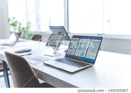Laptop for data analysis in the office 140595067