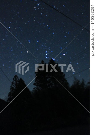 繁星滿天的夜晚 140598294