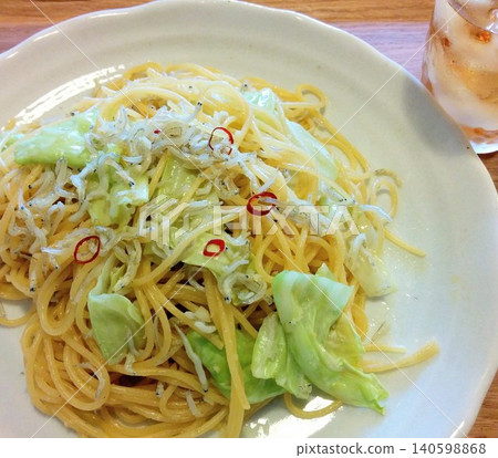 Whitebait and cabbage peperoncino Whitebait and cabbage peperoncino 140598868
