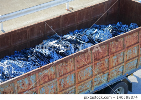 scrap transport vehicle scrap transport vehicle 140598874