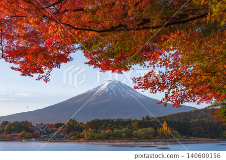 Kawaguchiko in autumn Kawaguchiko in autumn 140600156