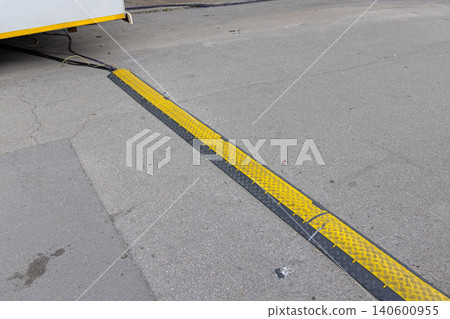 Rubber Cable Protector Ramp 140600955