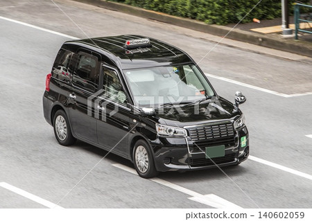 Japan Taxi 140602059