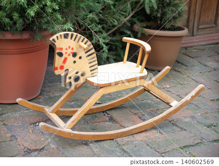Children's toy. Wooden carriage horse Children's toy. Wooden carriage horse 140602569