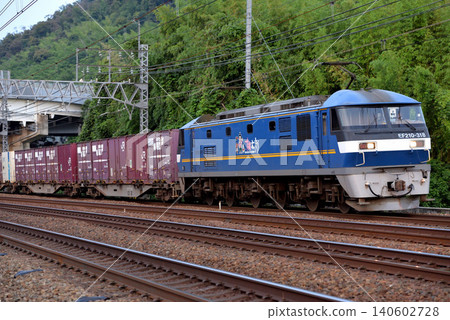 EF210-318 container freight train running on the Tokaido Line EF210-318 container freight train running on the Tokaido Line 140602728