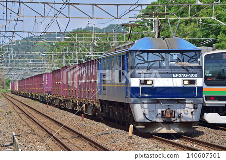東海道本線,二宮 - 高津,JR貨運,EF210-308(吹田),E231系1000系,K-19編組。 東海道本線,二宮 - 高津,JR貨運,EF210-308(吹田),E231系1000系,K-19編組。 140607501