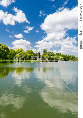 宇喜摩公園景色宜人，綠樹成蔭，風車繚繞。 140608397