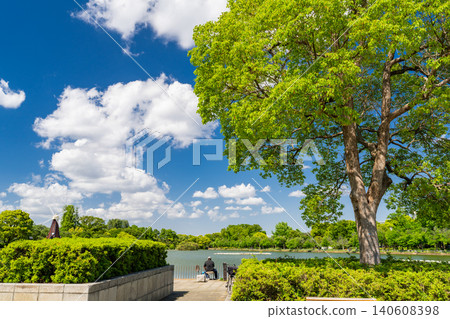 宇喜摩公園景色宜人,綠樹成蔭,風車繚繞。 宇喜摩公園景色宜人,綠樹成蔭,風車繚繞。 140608398