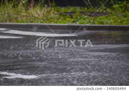 颱風過境,帶來暴雨 颱風過境,帶來暴雨 140608464