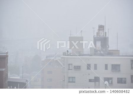 颱風過境,帶來暴雨 颱風過境,帶來暴雨 140608482