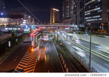 Night view of the Shuto Expressway Wangan Line and the Odaiba area Night view of the Shuto Expressway Wangan Line and the Odaiba area 140608634