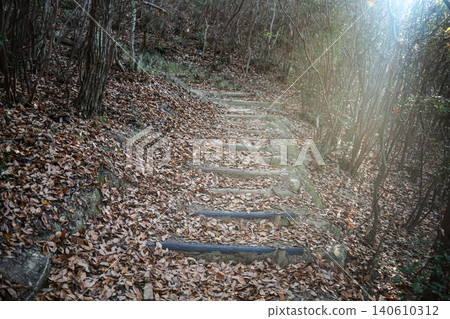 【瀨戶內海國立公園】湯達九溪山:初冬步道景色(5)-岡山縣備前市 【瀨戶內海國立公園】湯達九溪山:初冬步道景色(5)-岡山縣備前市 140610312